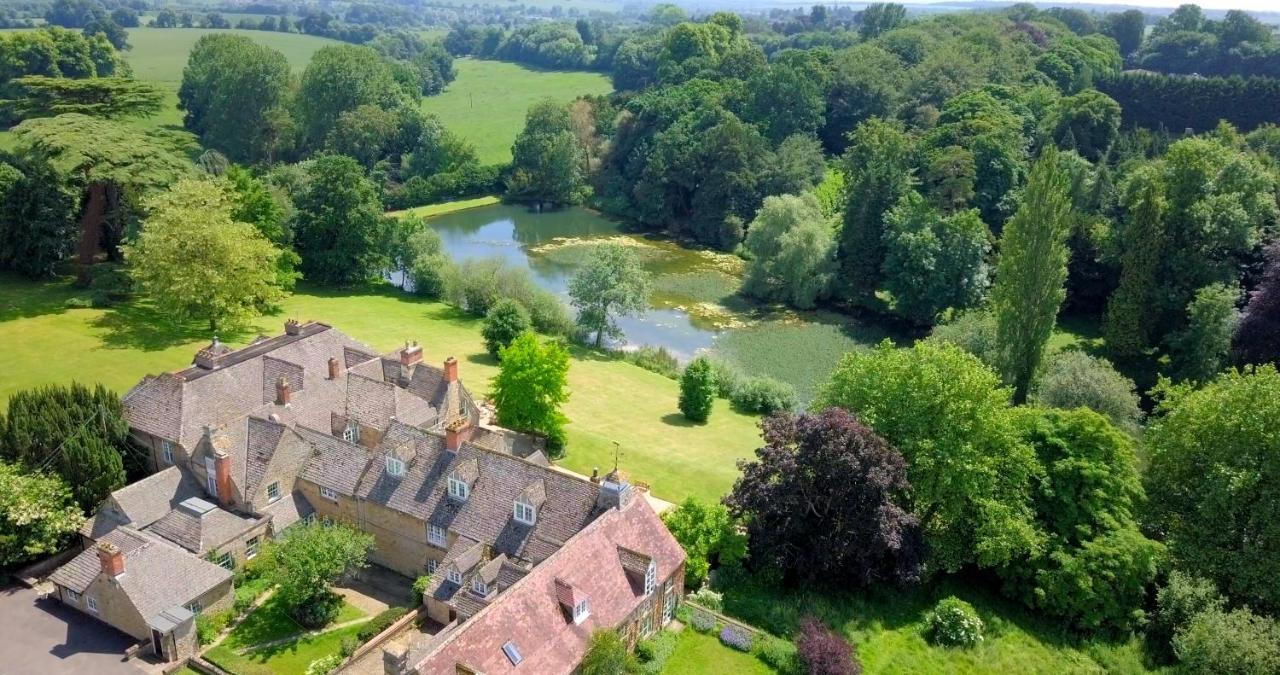 Bed and breakfast Middle Aston House Extérieur photo