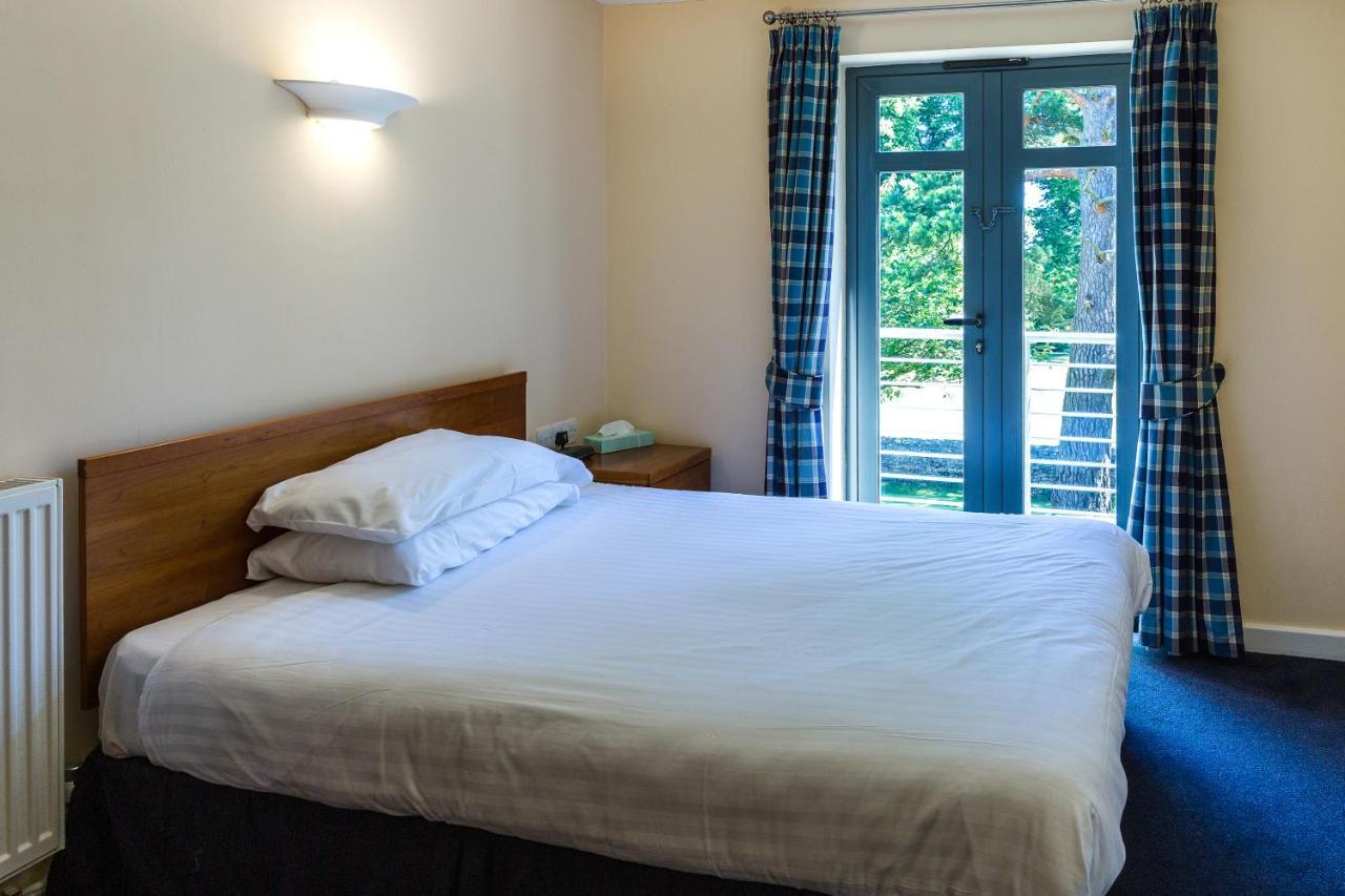 Bed and breakfast Middle Aston House Extérieur photo