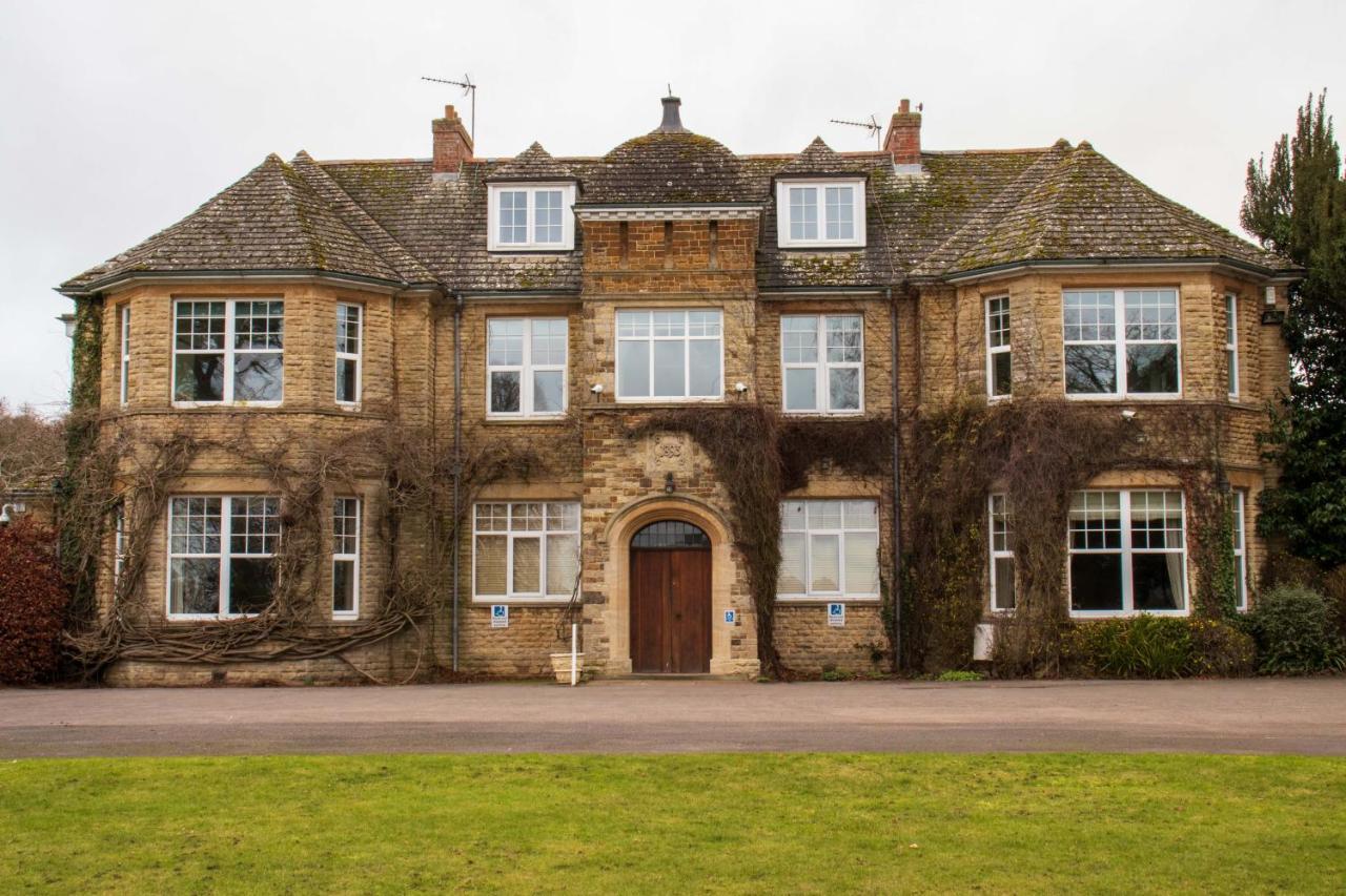 Bed and breakfast Middle Aston House Extérieur photo
